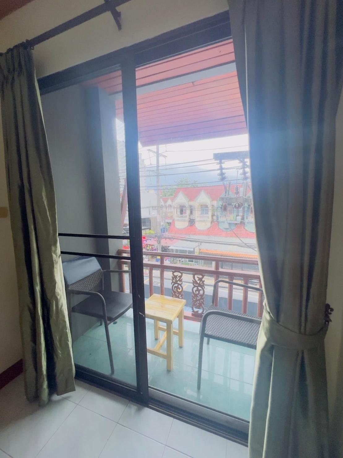 Hotel Royal Vista Patong Esterno foto
